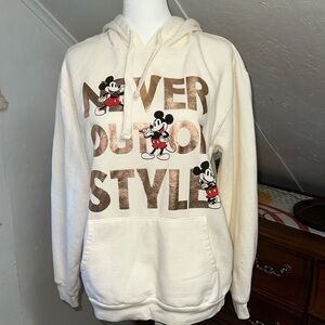 Disney Mickey Mouse Pullover Hoodie with kangaroo pouch Juniors size Large 11-13